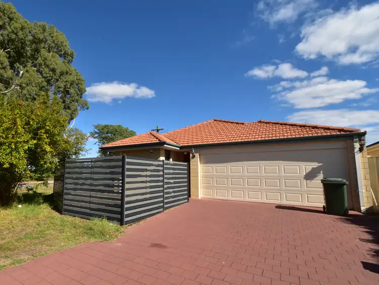 2 Thistle Way, East Cannington WA 6107