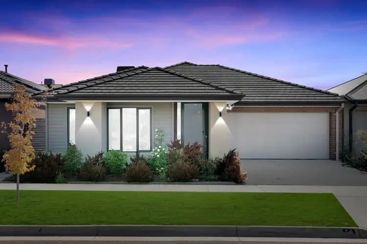 Main view of Homely house listing, 20 Firecrest Way, Cranbourne South VIC 3977