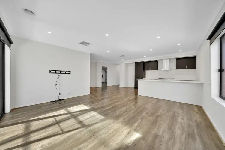 Second view of Homely house listing, 20 Firecrest Way, Cranbourne South VIC 3977