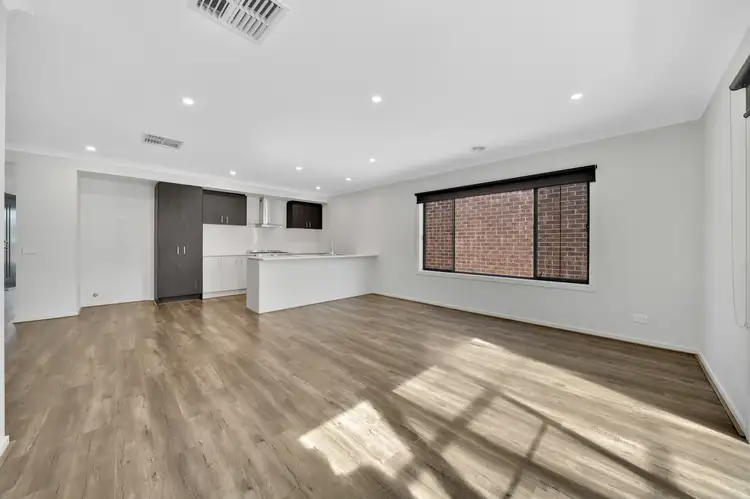 Fifth view of Homely house listing, 20 Firecrest Way, Cranbourne South VIC 3977
