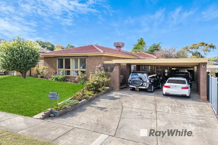 8 Barnsbury Close, Hampton Park VIC 3976