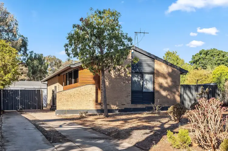 41 Callanna Court, Craigmore SA 5114