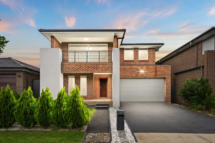 9 Qualmann Street, Jordan Springs NSW 2747