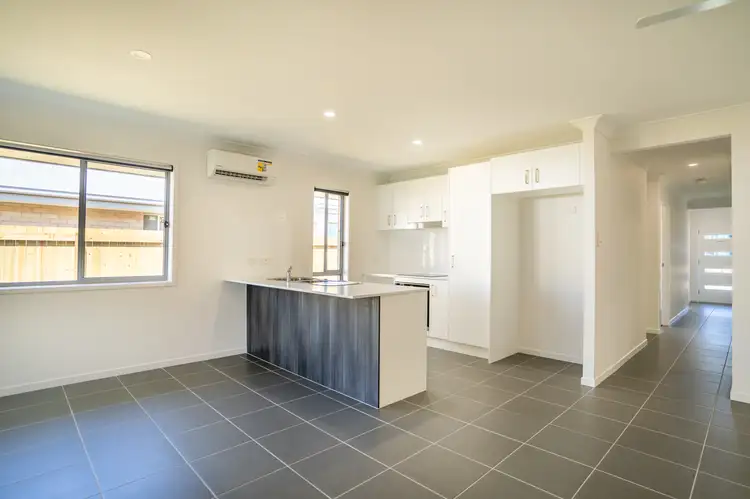 1/38 Eileen Ct, Logan Reserve QLD 4133