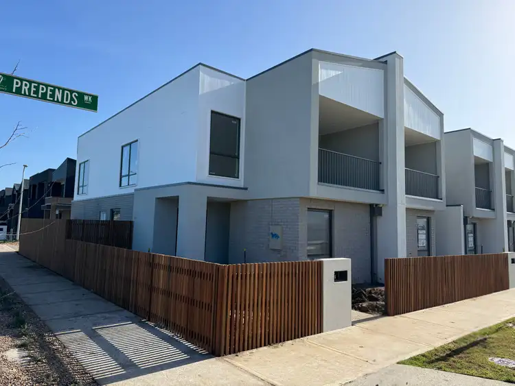 1 Flaxgrove Walk, Clyde VIC 3978