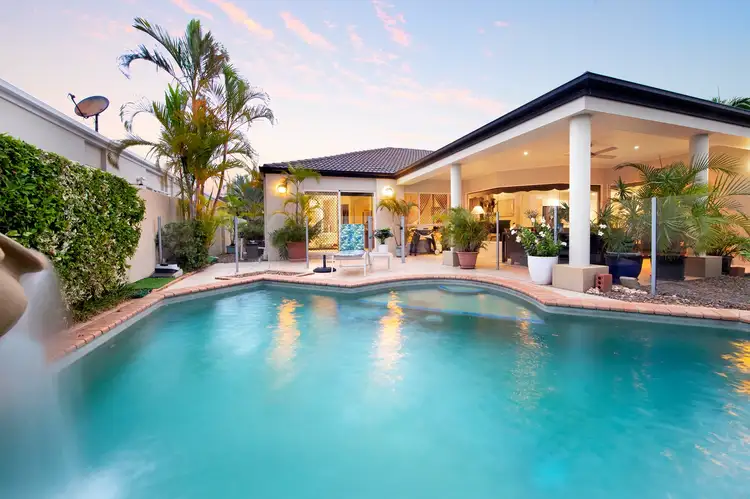 12 Annies Court, Benowa QLD 4217