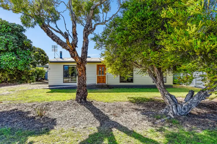 4 Clarke Street, Kingston Se SA 5275