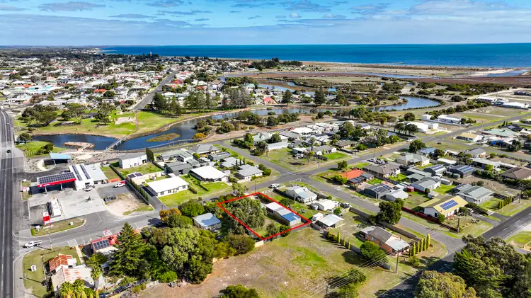 4 Clarke Street, Kingston Se SA 5275
