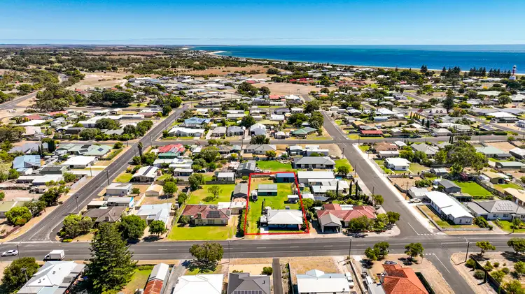 Second view of Homely house listing, 7 Janet Street, Kingston Se SA 5275