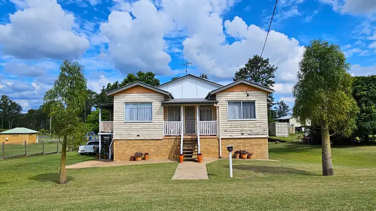 7 Gertrude Street, Gayndah QLD 4625