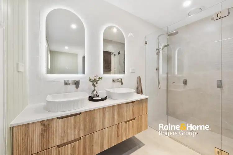 130 Elizabeth Bay Drive, Lake Munmorah NSW 2259