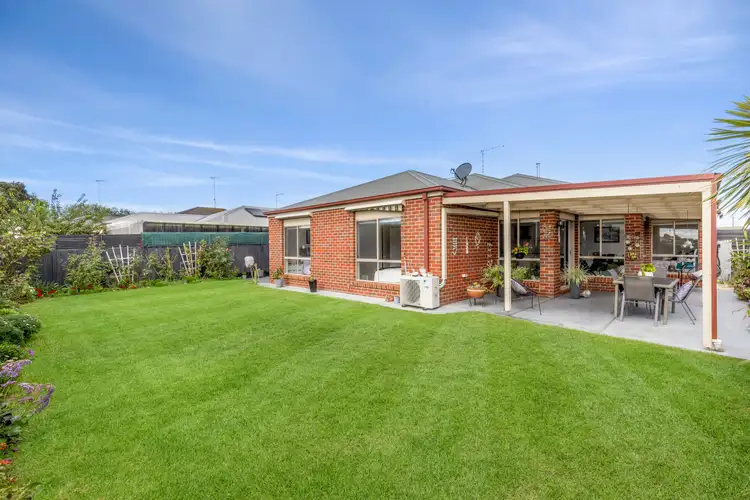 8 Split Court, Leopold VIC 3224