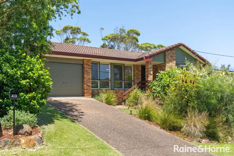 40 Jones Avenue, Mollymook Beach NSW 2539