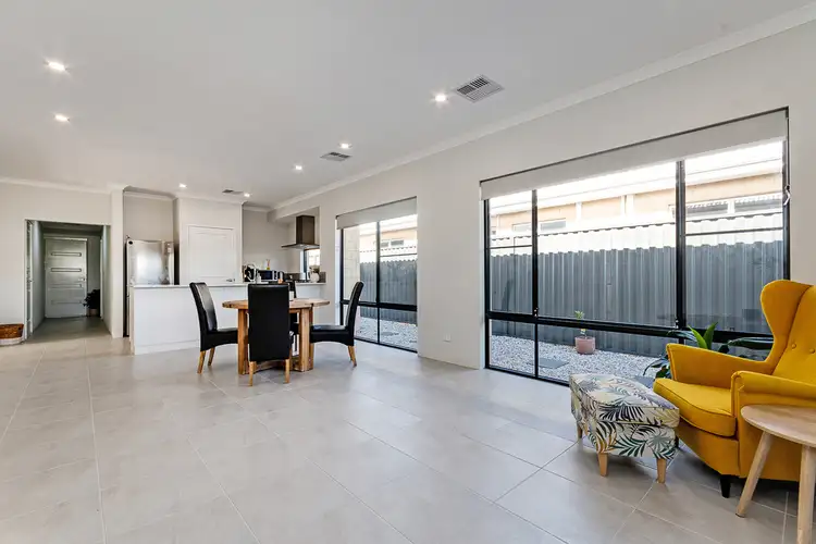 7 Starling Road, Eglinton WA 6034