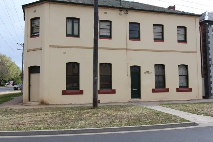 4/2 Keppel St, Bathurst NSW 2795