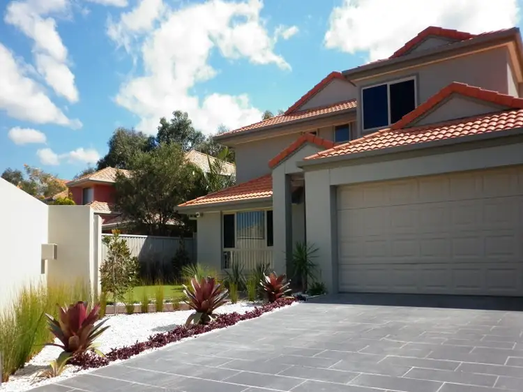 54 Christina Ryan Way, Arundel QLD 4214