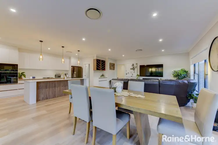 21 Tuscany Boulevard, Tamworth NSW 2340