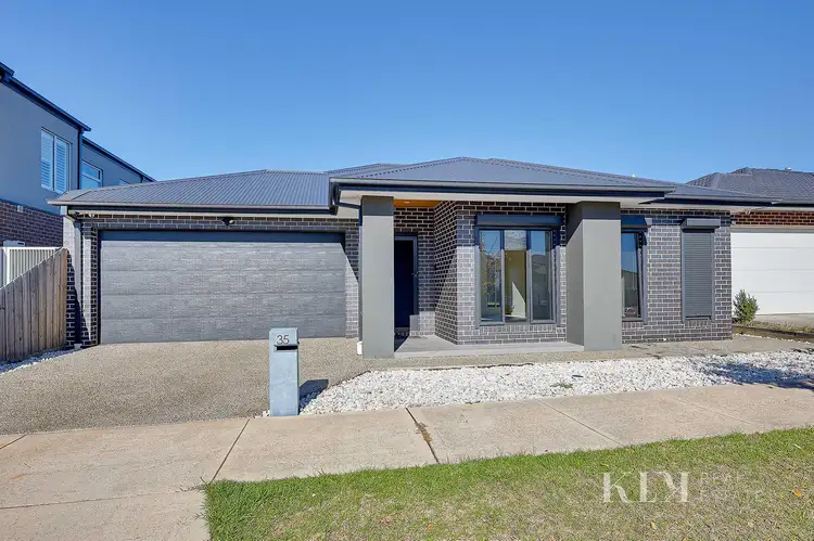 35 Lemongrass Drive, Mickleham VIC 3064