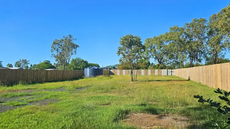 15 Burke Street, Byrnestown QLD 4625