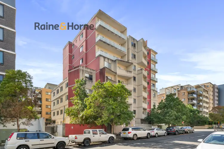 18/41-43 Lachlan Street, Warwick Farm NSW 2170