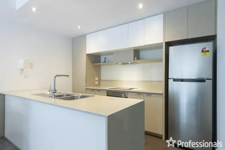 Fifth view of Homely house listing, 5/46 Eucalyptus Drive, Maidstone VIC 3012