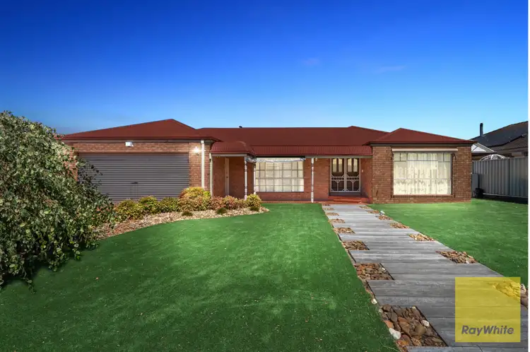 31 Cahill Drive, Brookfield VIC 3338