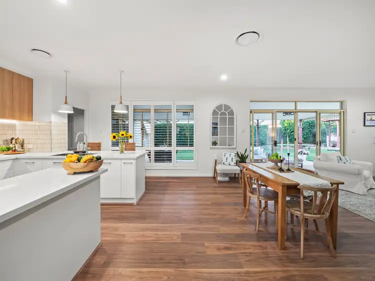 Sixth view of Homely house listing, 8 Trish Court, Kuraby QLD 4112