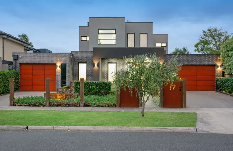 17 Dalveen Road, Ivanhoe VIC 3079