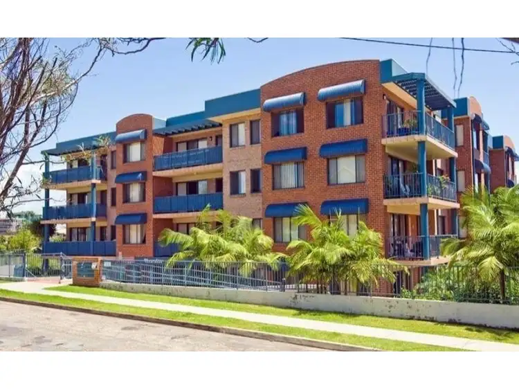 8/27-29 Waugh Street, Port Macquarie NSW 2444