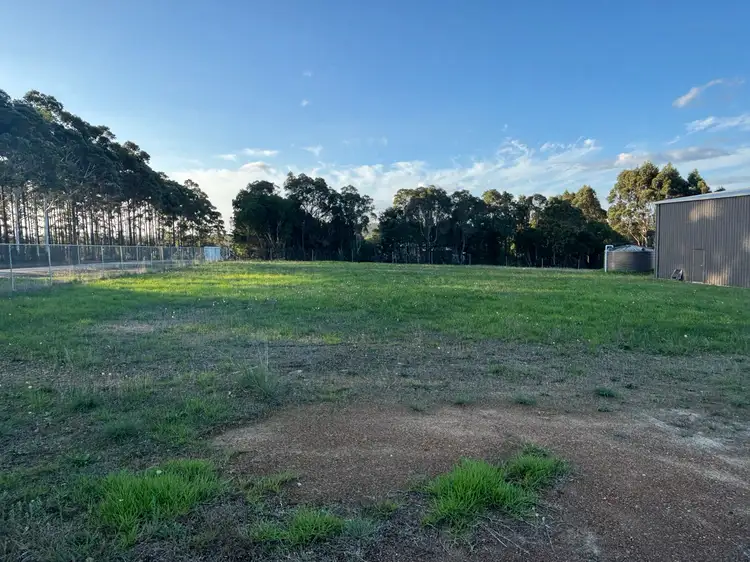 1 Paxillus Way, Hay WA 6333