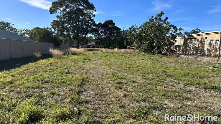 8 Ferguson Street, Midvale WA 6056