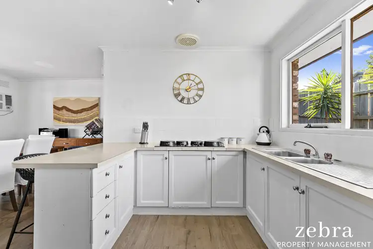 Fifth view of Homely house listing, 27 Dalpura Circuit, Frankston VIC 3199