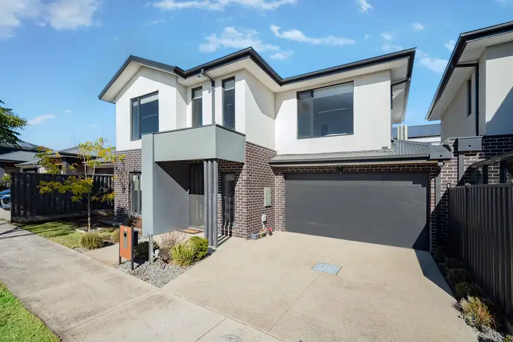 Second view of Homely house listing, 7 Magic Way, Roxburgh Park VIC 3064