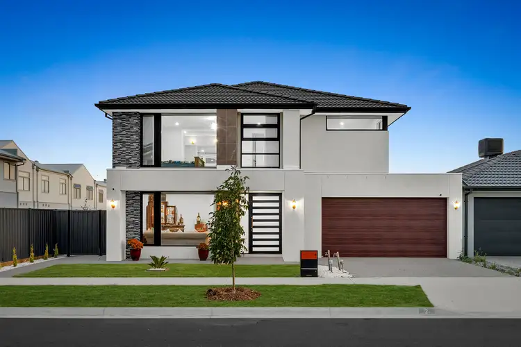 2 Traipse Court, Clyde North VIC 3978