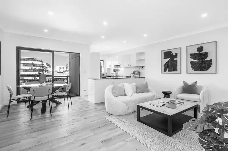 52 Kingsway