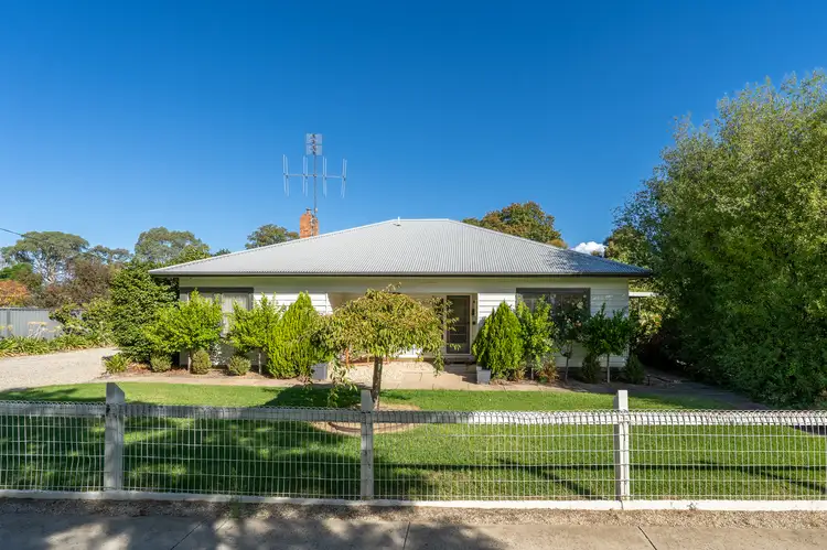 88 Kirkland Avenue, Euroa VIC 3666