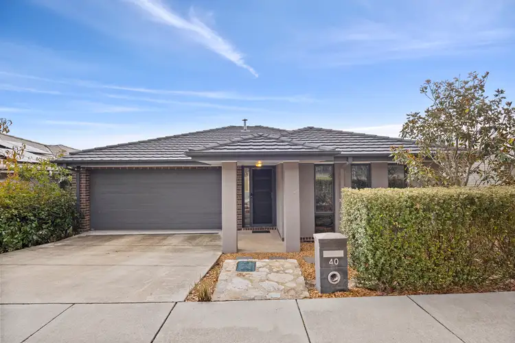 40 Cocoparra Crescent, Crace ACT 2911