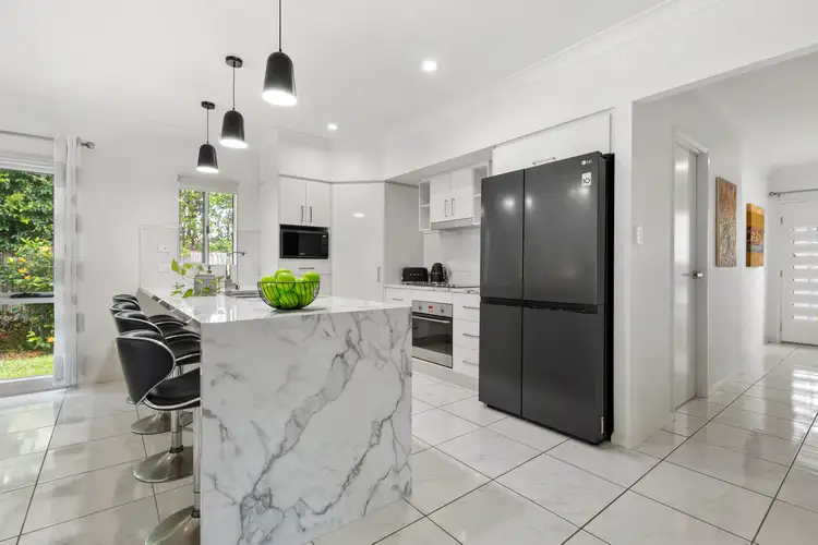 6 Yiki Street, Port Douglas QLD 4877