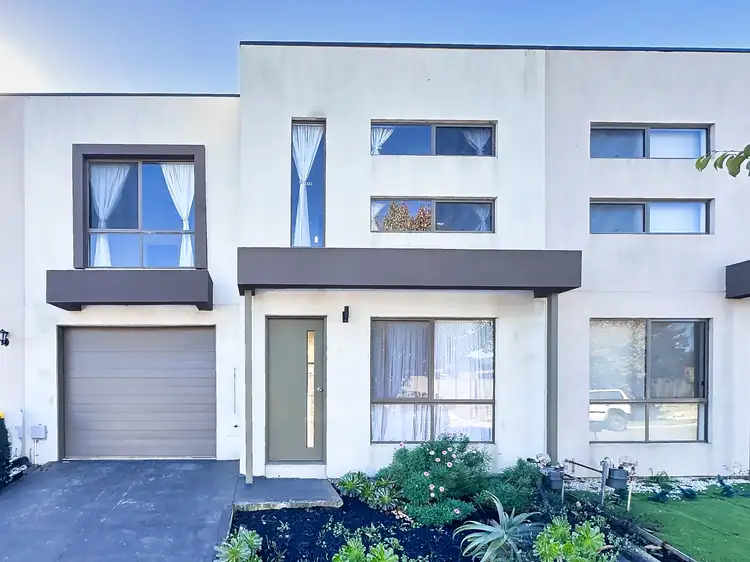 29 Arlington Park Parade, Mickleham VIC 3064
