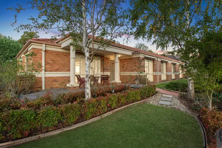 2 Jackson Drive, Drouin VIC 3818
