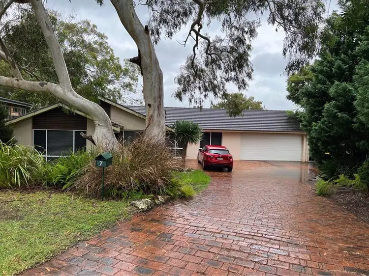 7 Kywong Close, Bateau Bay NSW 2261