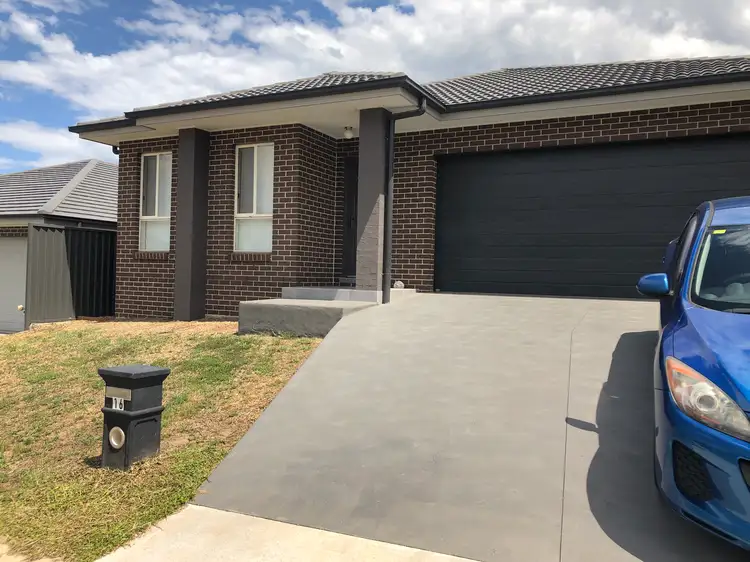 16 Fleet Street, Gregory Hills NSW 2557
