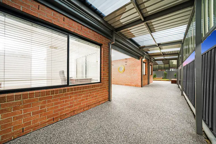 72 Kinglake Drive, Manor Lakes VIC 3024