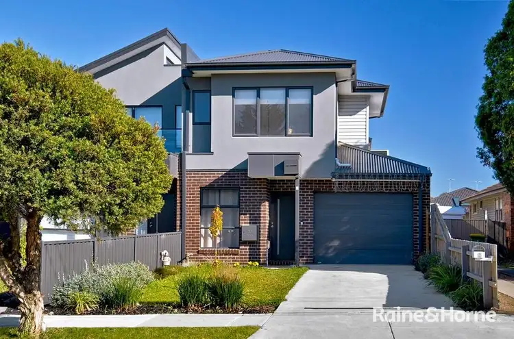 8/15 Myamyn Street, Braybrook VIC 3019