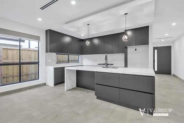 Fifth view of Homely house listing, 2 Frangipani Way, Mickleham VIC 3064