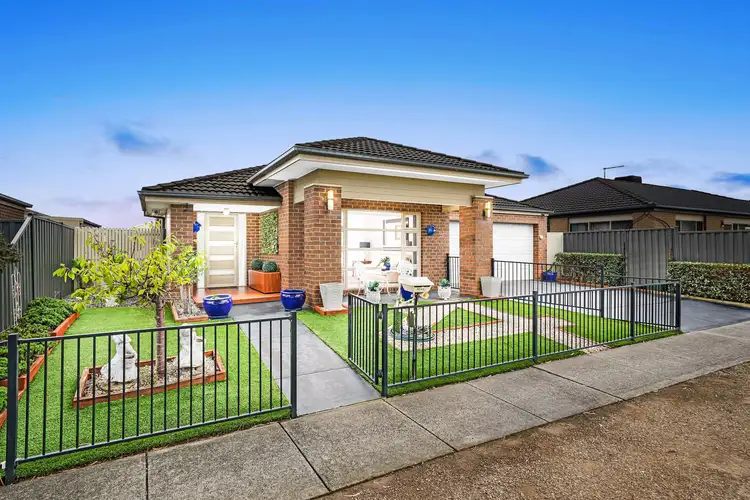 4 Heathcote Road, Manor Lakes VIC 3024