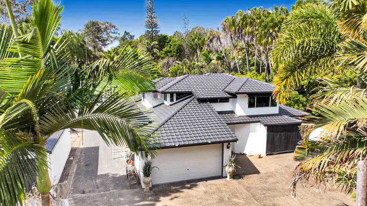 10-12 Palm Way, Dundowran Beach QLD 4655
