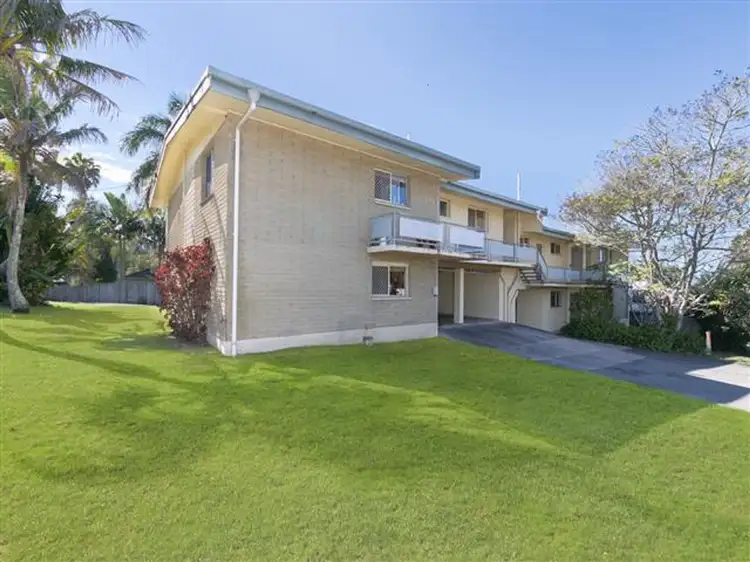 15 Poinciana Avenue