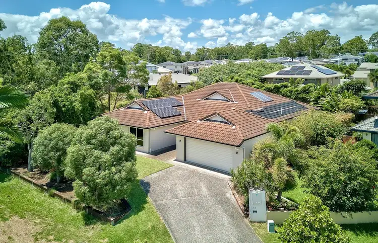 13 Oltrarno Place, Bridgeman Downs QLD 4035