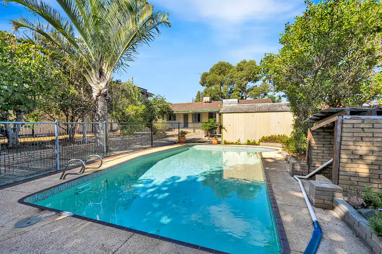4 Hanlon Street, Hamilton Hill WA 6163